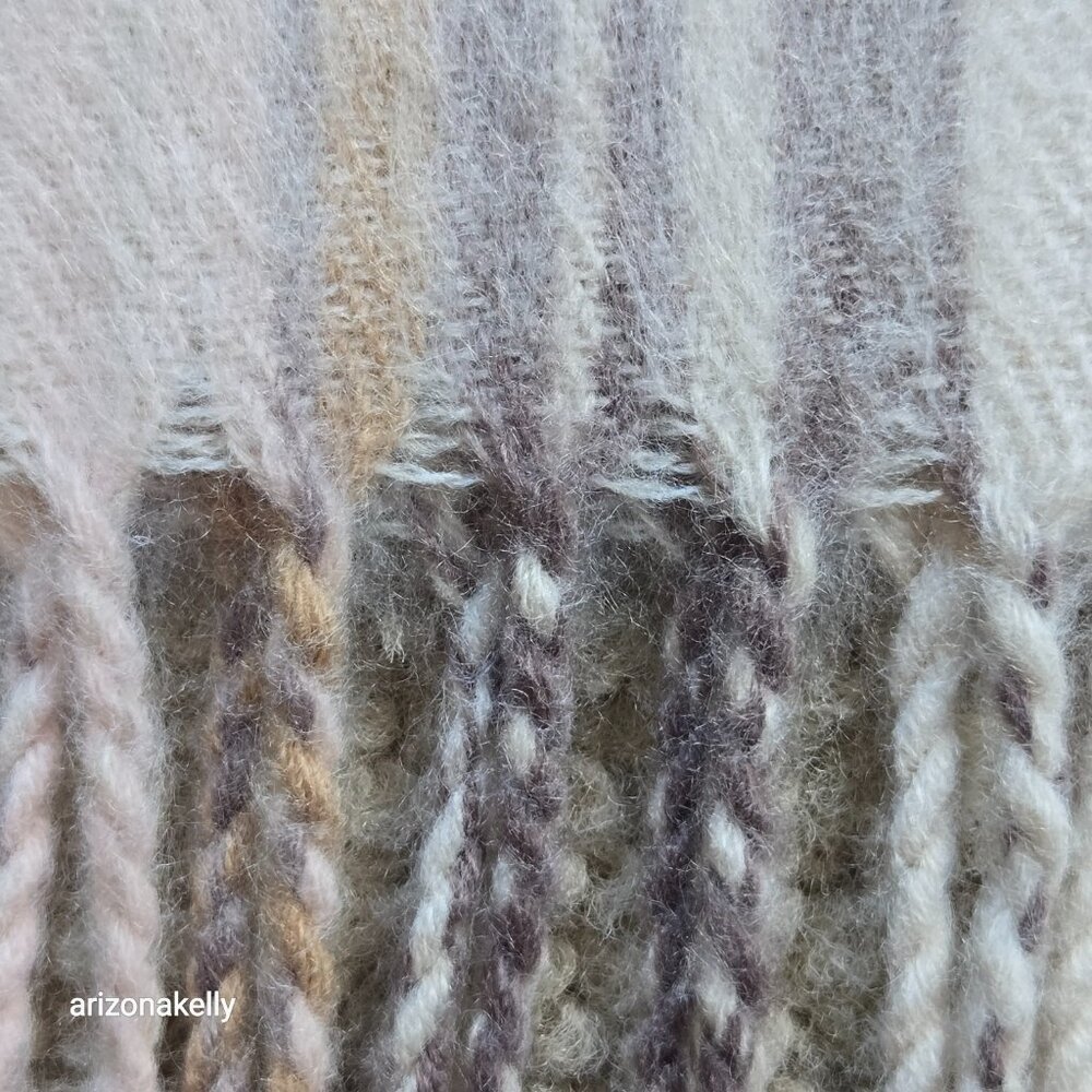 NWOT Cashmere Tan & Creme  Plaid Scarf - Picture 4 of 10